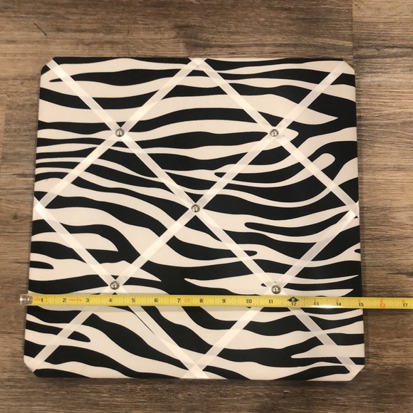 Zebra Picture Board - Picture 2 of 4